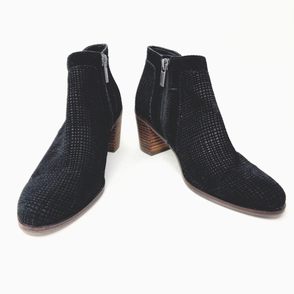 Lucky Brand ponic ankle booties black textured suede womens 6.5